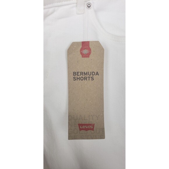 LEVIS Shorts Womens 27 Bermuda Zip Embroidered Floral Denim White Capri NWT - Picture 4 of 10